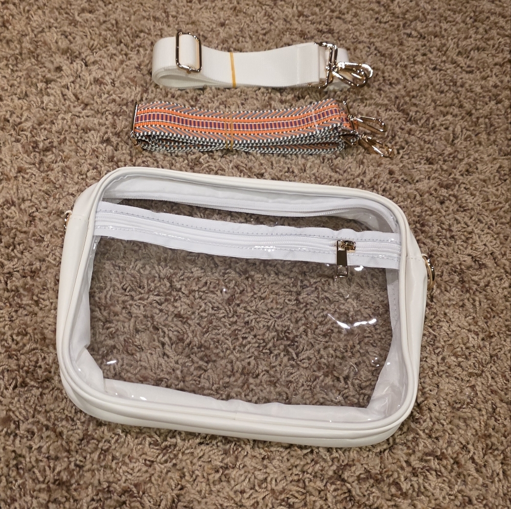 NWT Stadium Clear Crossbody Bag. Comes with 2 interchangeable straps.